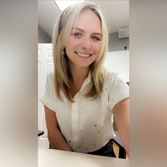 Cropped Button Down with Silver Embellishments - Picture 4 of 9